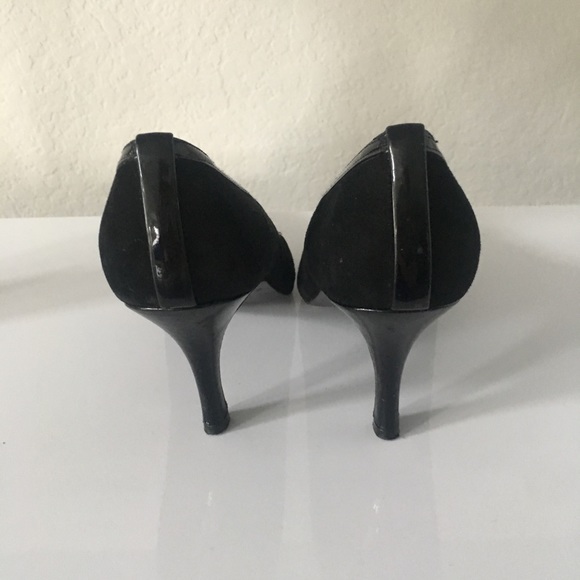 Stuart Weitzman Suede and Patent Leather Heels - Picture 4 of 6